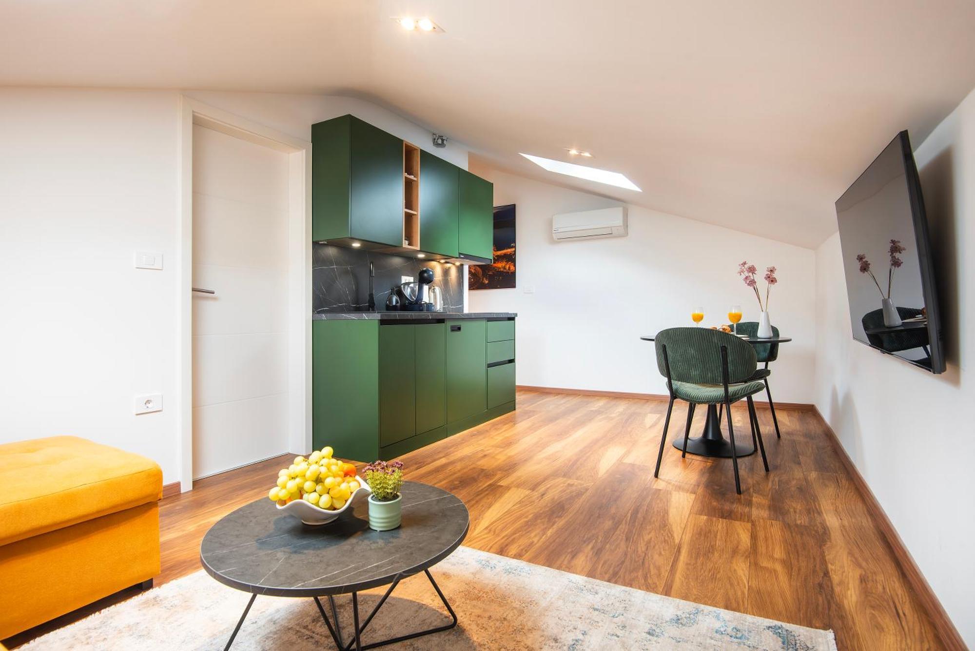 PUY D&A Amphitheatre Premium Apartments With Free Parking מראה חיצוני תמונה