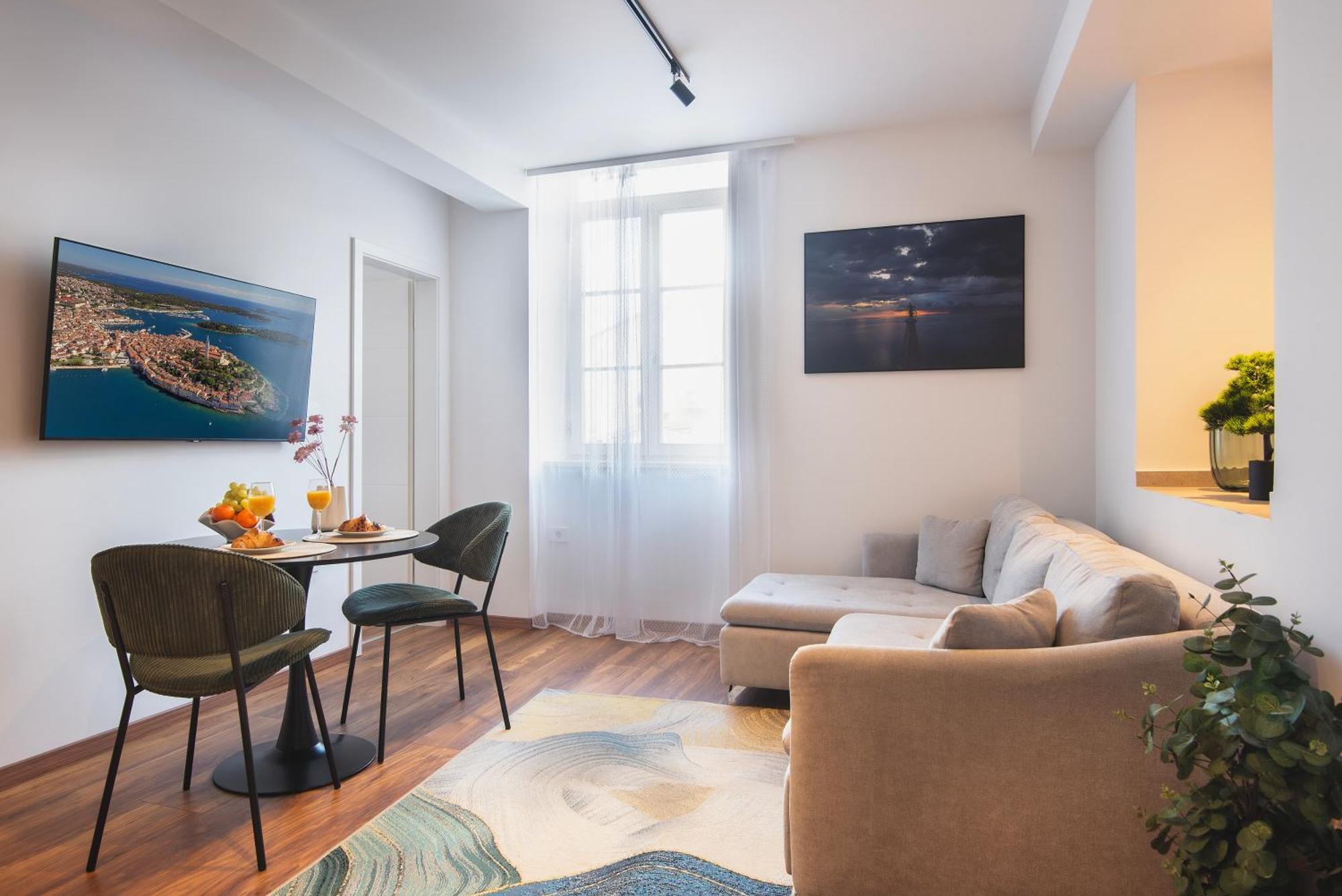 PUY D&A Amphitheatre Premium Apartments With Free Parking מראה חיצוני תמונה